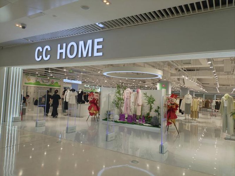 时尚界的梵音:探索‘梵八服装店’的独特魅力